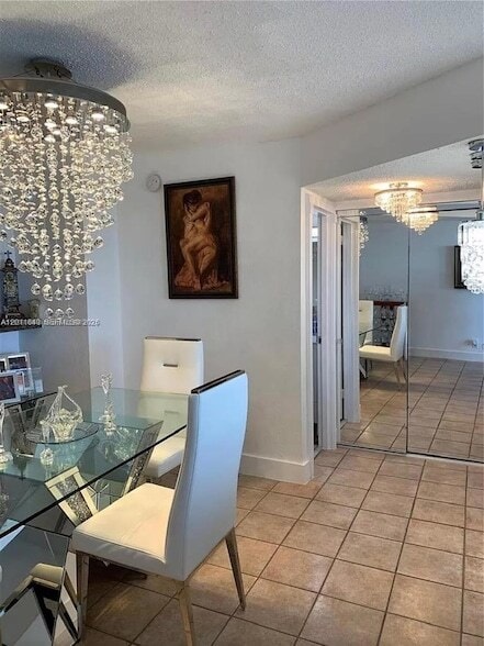 Building Photo - 3140 S Ocean Dr