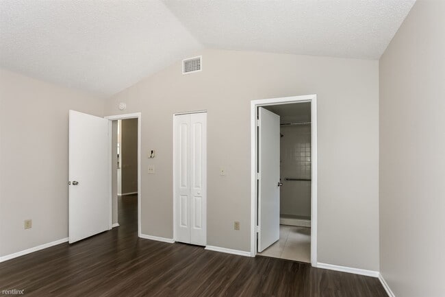 Building Photo - 3 br, 2 bath House - 13658 Laraway Dr