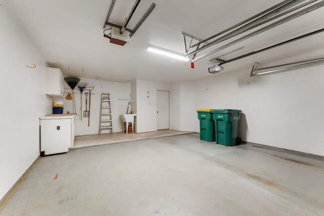 Building Photo - 55 N Crossed Birch Pl