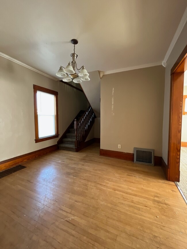 Building Photo - 712 Terrace Ave