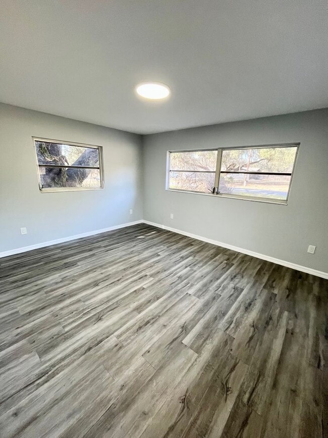 Building Photo - HUGE Ridge Manor/Dade City 3BR/2BA Home with Wide Open Floor Plan!!!