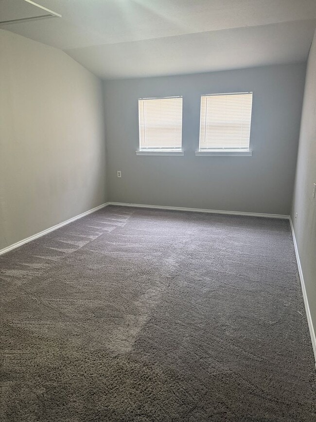 Building Photo - 1409 College St