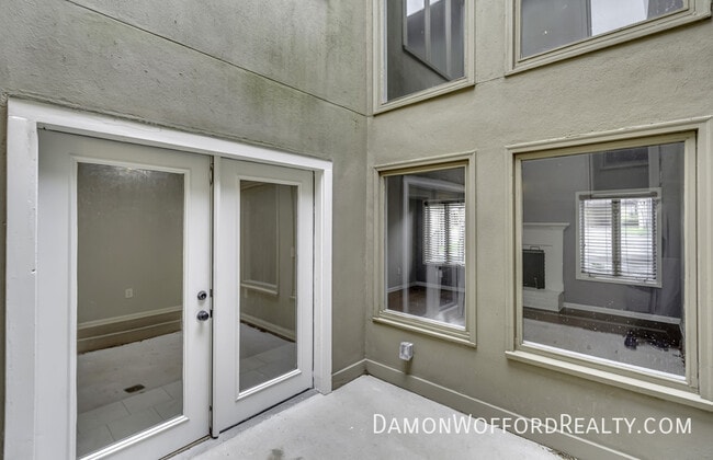 Building Photo - 34 Park Crest Pl