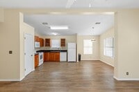 Building Photo - 3 Bedroom 2 Bathroom Unfurnished House for...