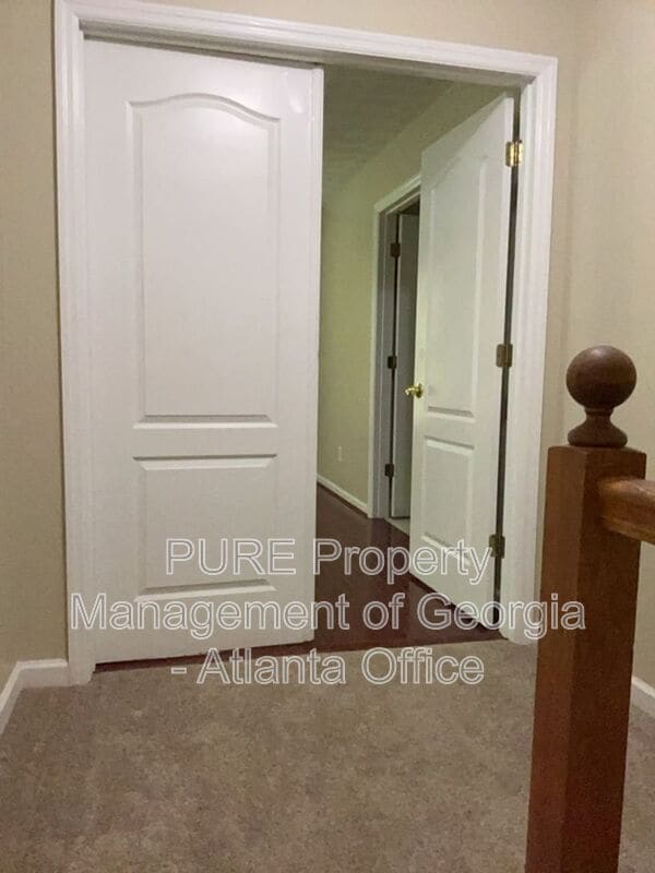 Building Photo - 3213 Southridge