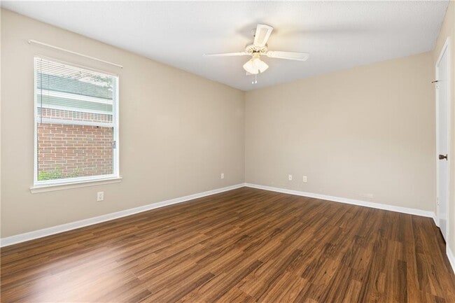 Building Photo - 3505 Pepper Ridge Dr