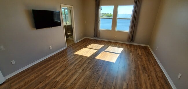 Building Photo - 811 Parker Den Dr