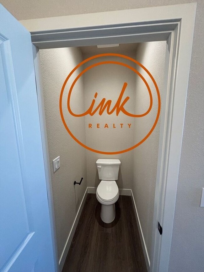 Building Photo - NEW! Beautiful Gardnerville Townhouse with...