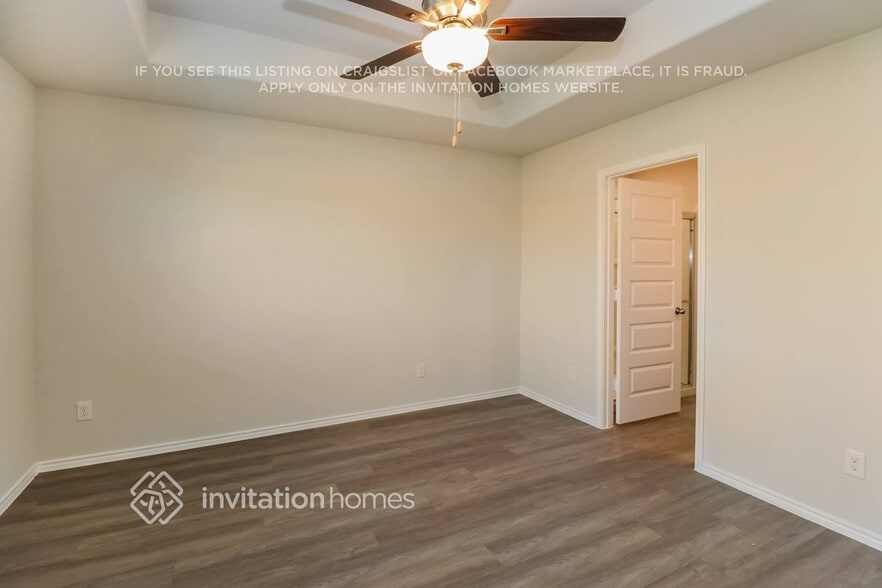 Building Photo - 10738 Sunlit St