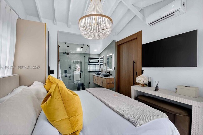 Building Photo - 800 NE 97th St