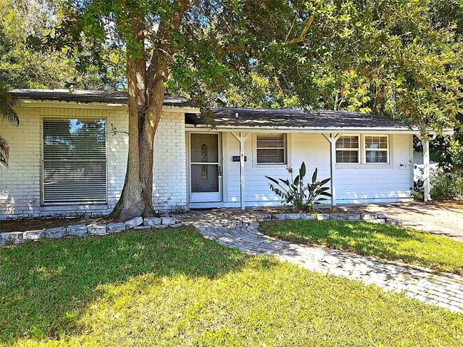 Primary Photo - 2812 Dovewood St