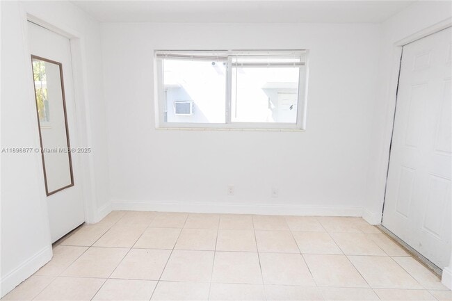 Building Photo - 1840 Fillmore St