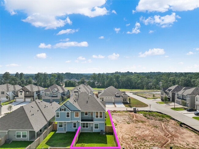 Building Photo - 611 Silver Pear Ct