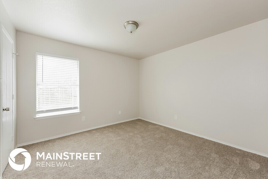 Building Photo - 204 Meadowbrooke Dr