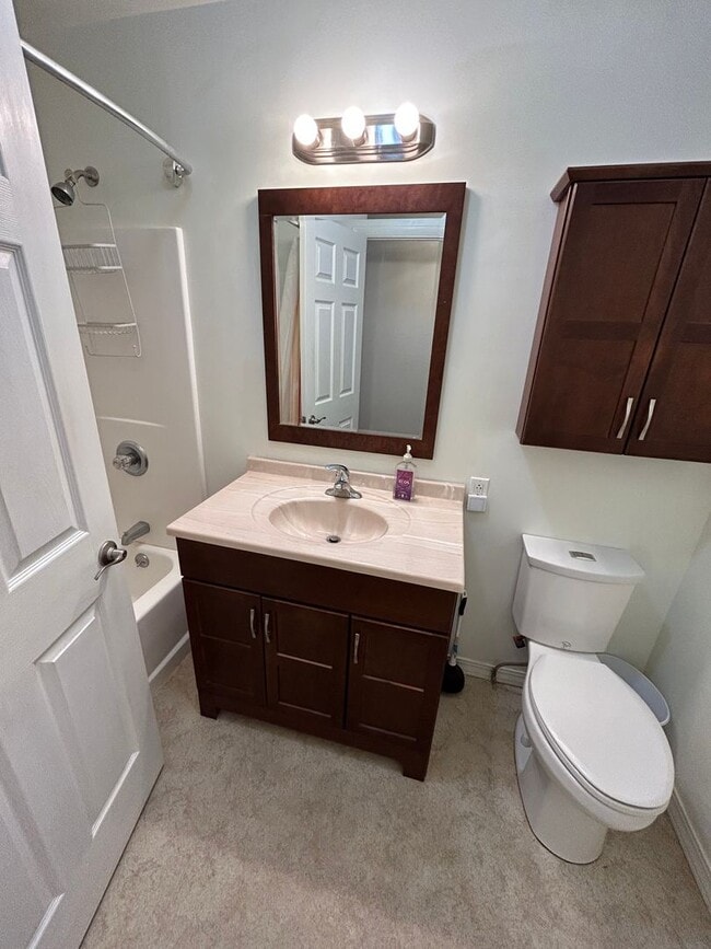 Building Photo - Beautiful Ranch style 3 bed/2 bath home - ...