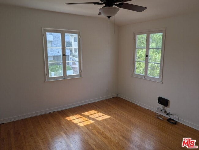 Building Photo - 1612 1/2 Glendon Ave