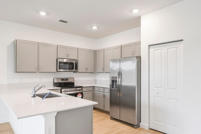Building Photo - 4330 Pond Lily Ln