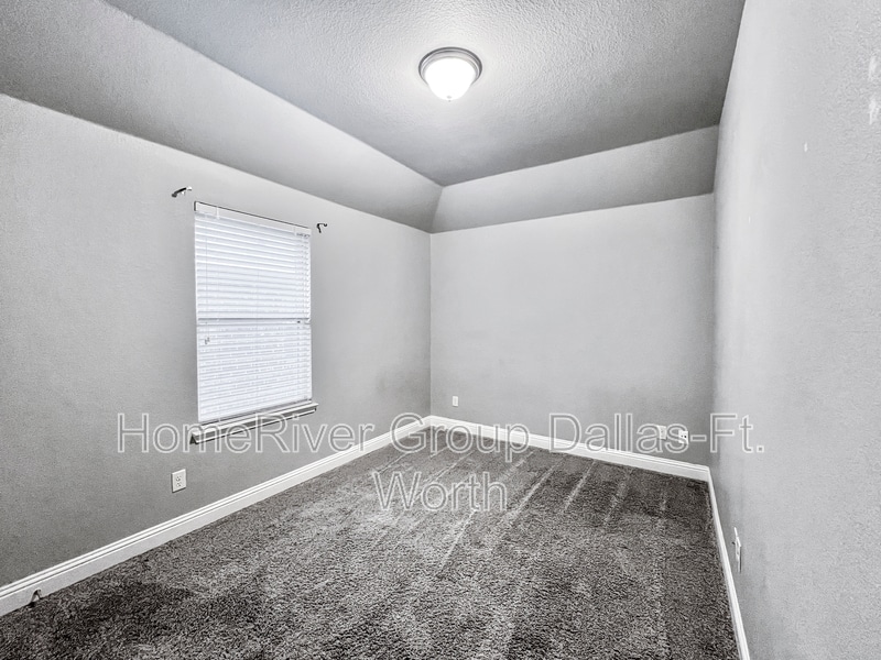 Building Photo - 608 Cherry Spring Dr