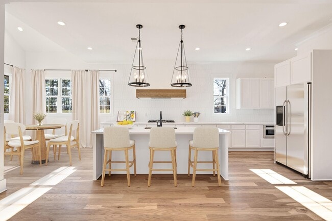 Building Photo - 641 Fletcher Rd