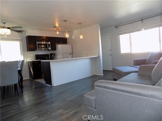 Building Photo - 46895 CA-74