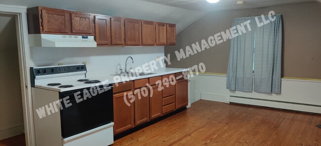 Building Photo - 1310 Layton Rd