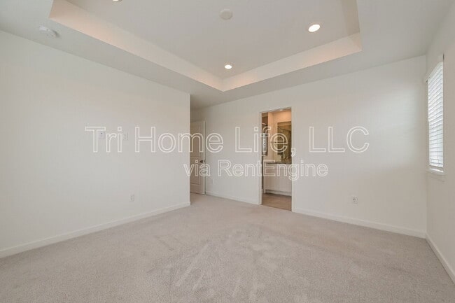 Building Photo - 17676 Olive St