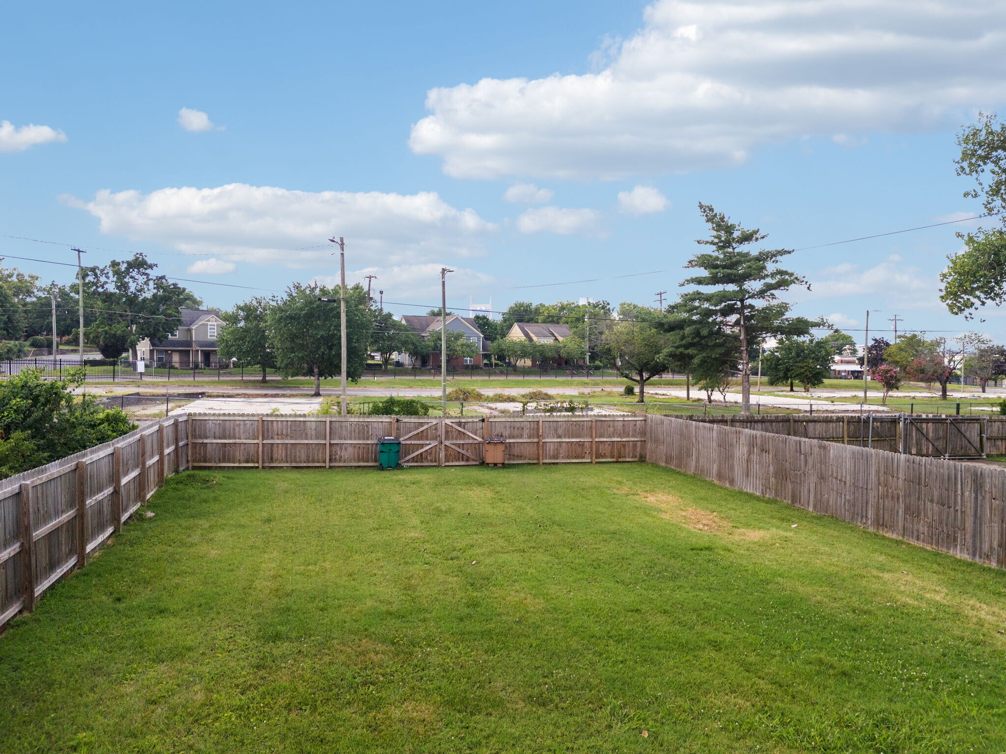 Building Photo - 226 Treutland Ave