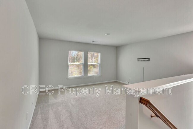 Building Photo - 146 Red Blf St