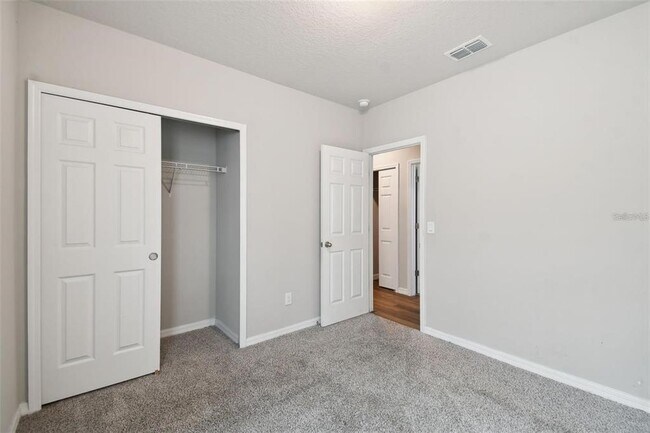 Building Photo - 3218 Bella Vista Dr