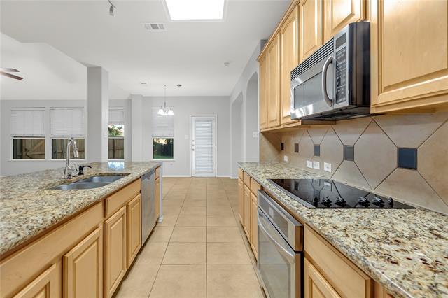 Building Photo - 932 Peach Ln