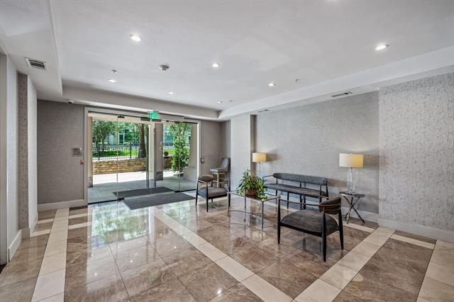 Building Photo - 3225 Turtle Creek Blvd Blvd