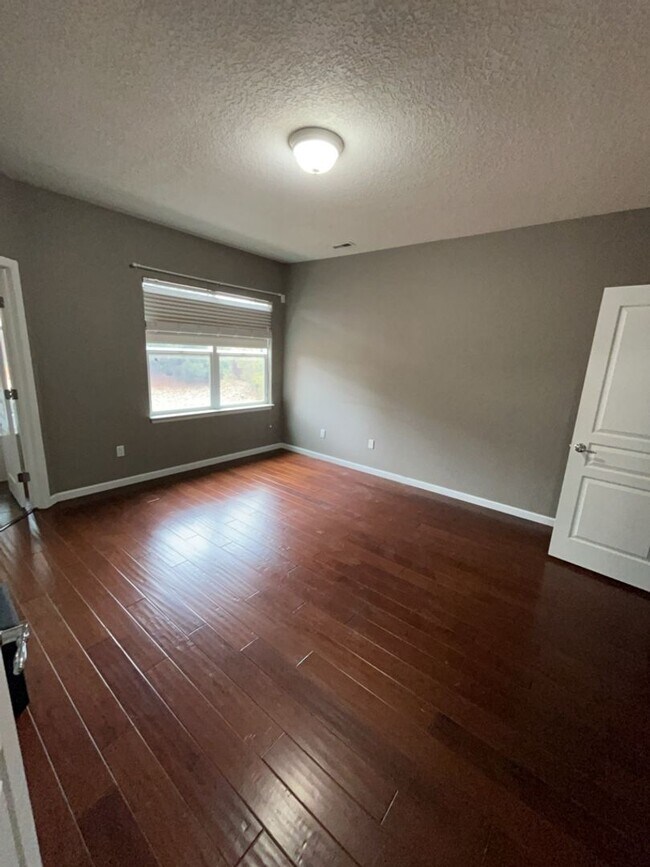 Building Photo - 10115 Avenida Vista Cerros NW