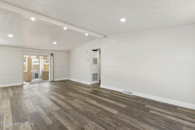 Building Photo - 97119 Diamond St