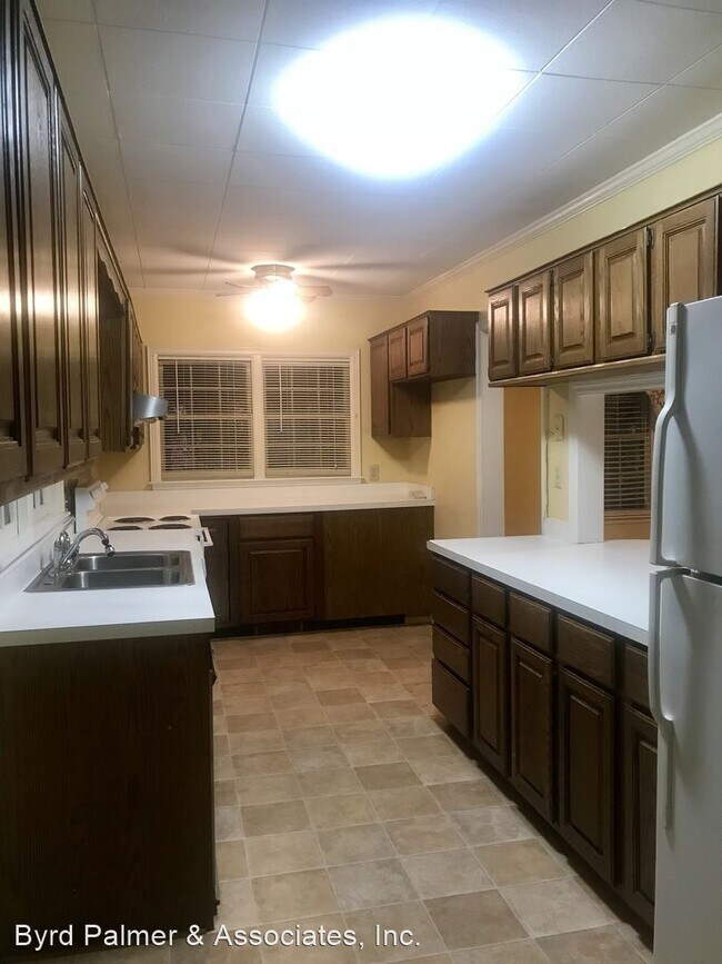 Building Photo - 4 br, 2 bath House - 206 Lakeland Drive