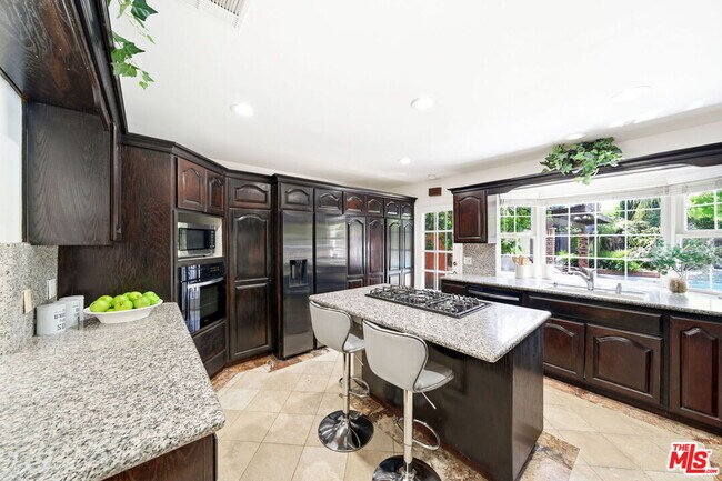 Building Photo - 4115 Laurelgrove Ave