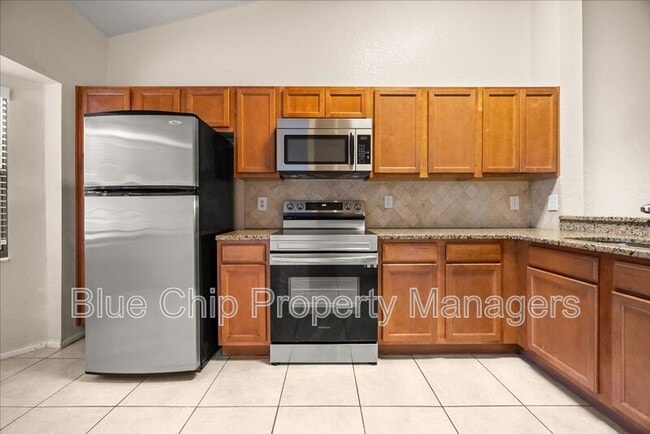 Building Photo - 7809 Sugar Bend Dr