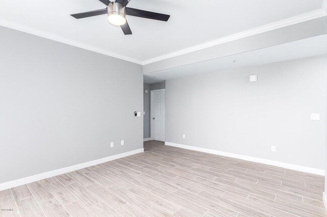 Building Photo - 3 bed remodeled  Old Town condo w/garage