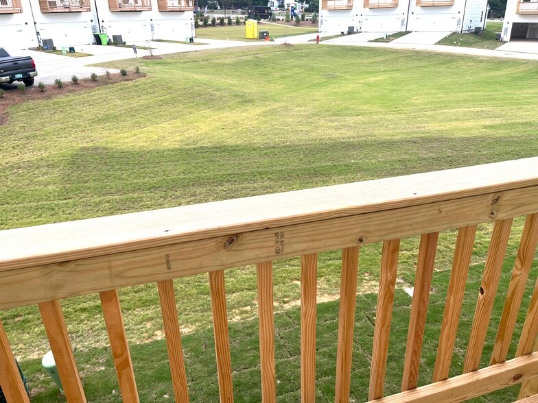 Building Photo - 2811 Farmhouse Dr