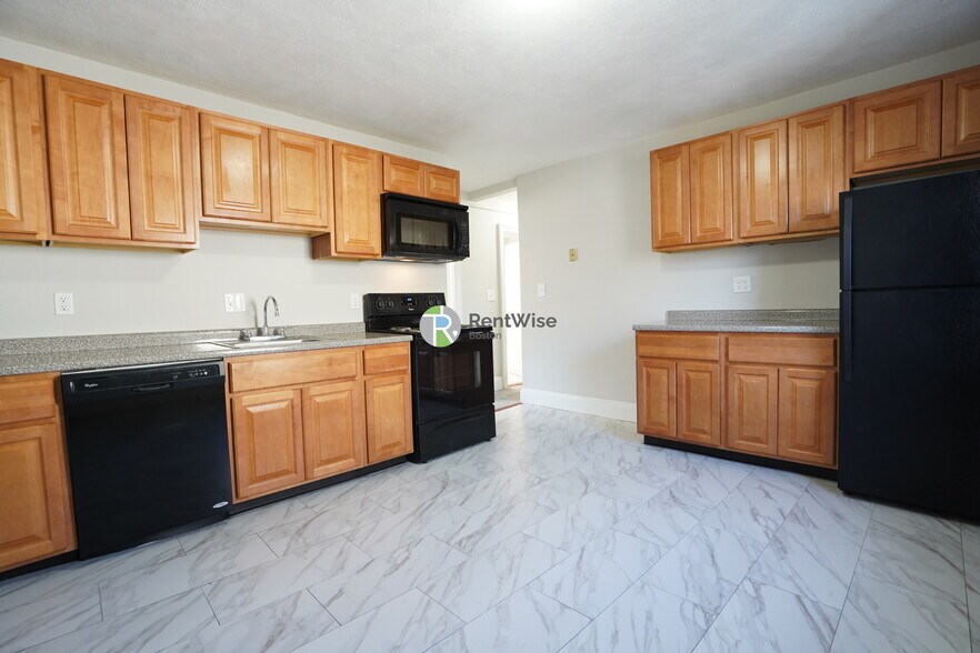 Building Photo - 1 Winship Pl