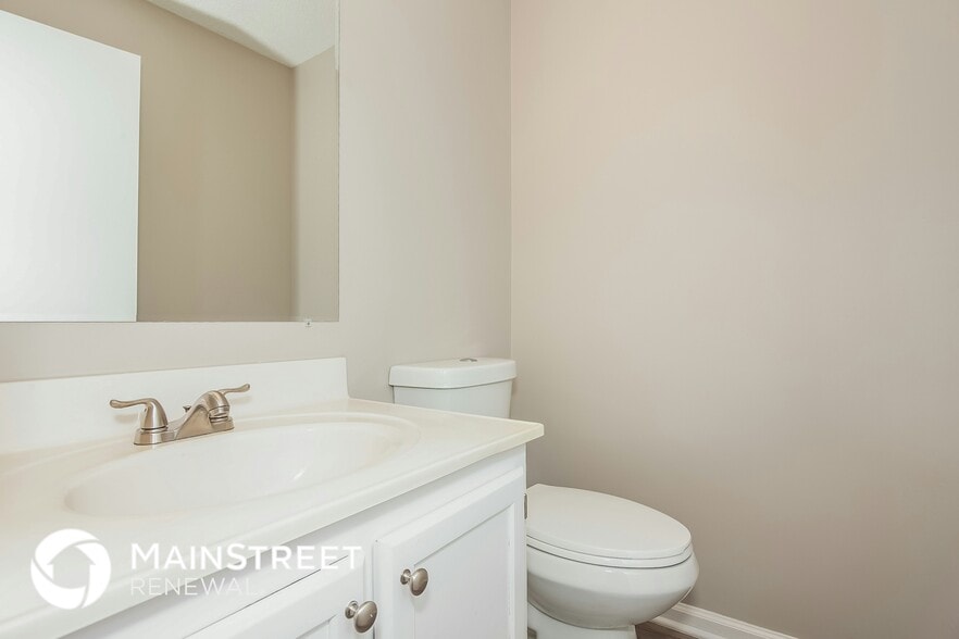 Building Photo - 1539 Jeffrey Bryan Dr