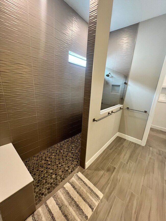 Building Photo - STUNNING LAKEFRONT 3 BEDROOM, 2.5 BATH HOM...