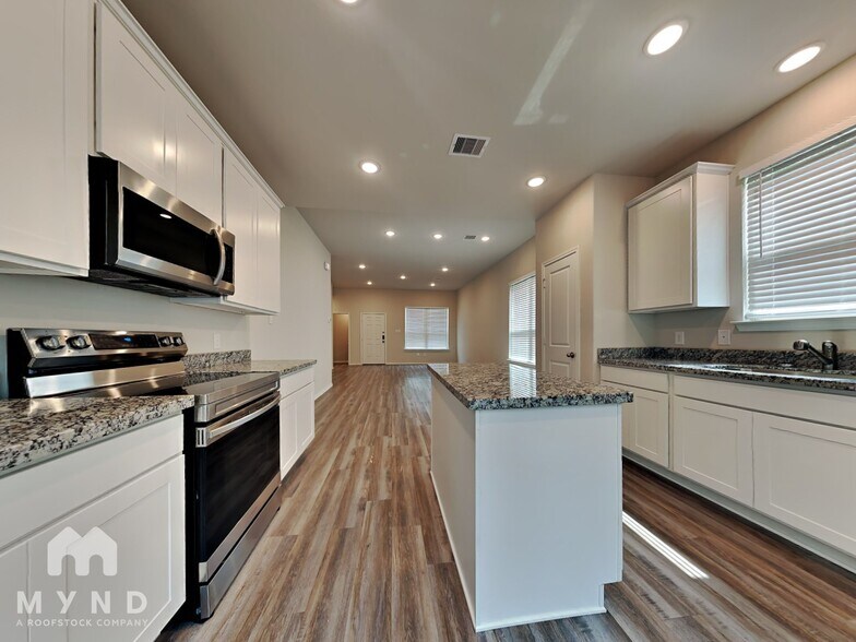 Building Photo - 11731 Miller Cir