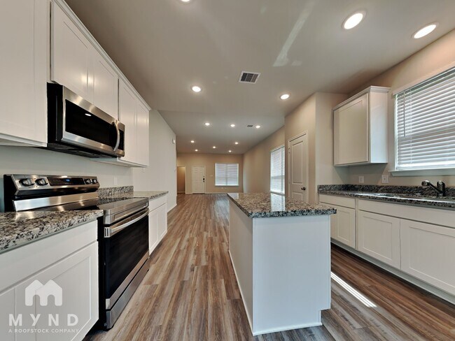 Building Photo - 11731 Miller Cir