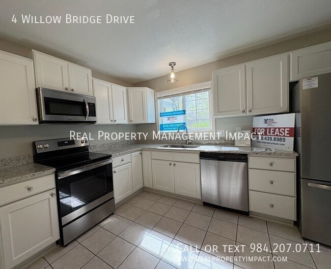 Building Photo - 4 Willow Bridge Dr