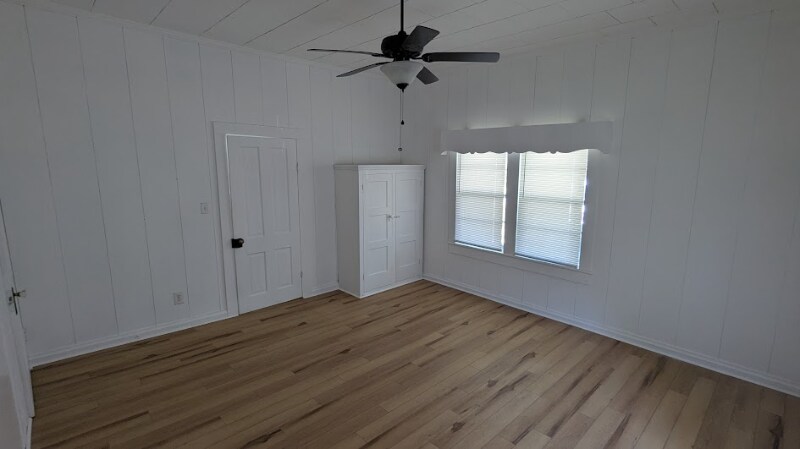 Building Photo - 112 E Orange Ave