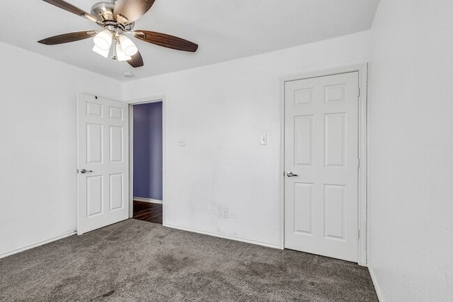 Building Photo - 211 Caddo St