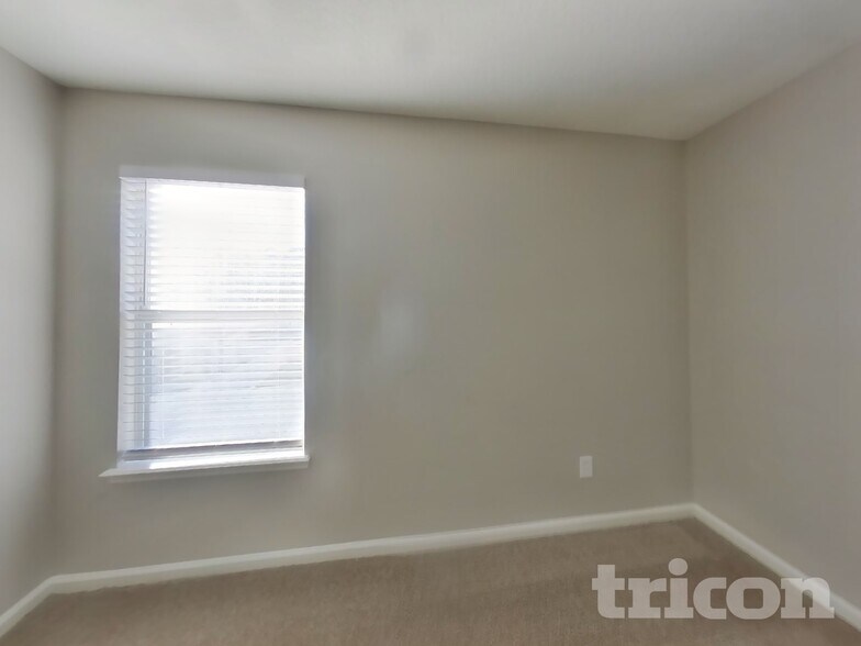 Building Photo - 2882 Spoonbill Trail