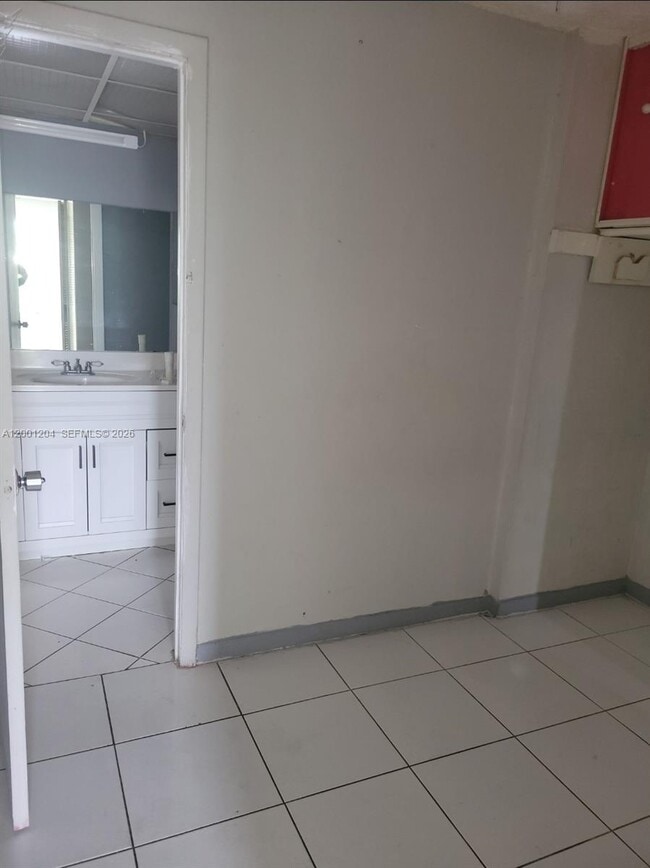 Building Photo - 2800 NW 56th Ave