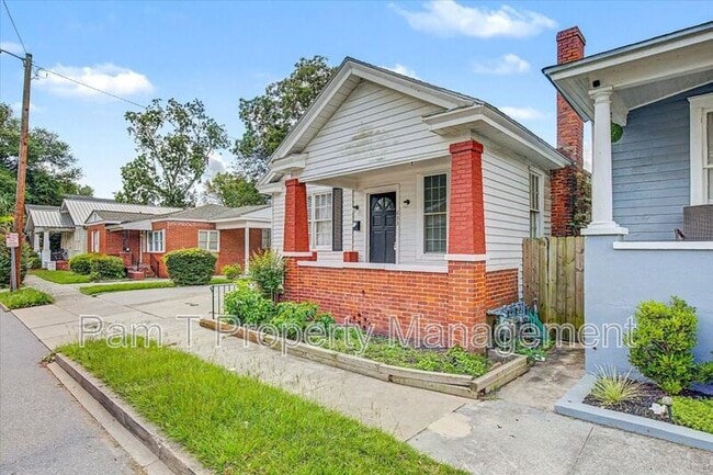 Building Photo - 633 W 35th St