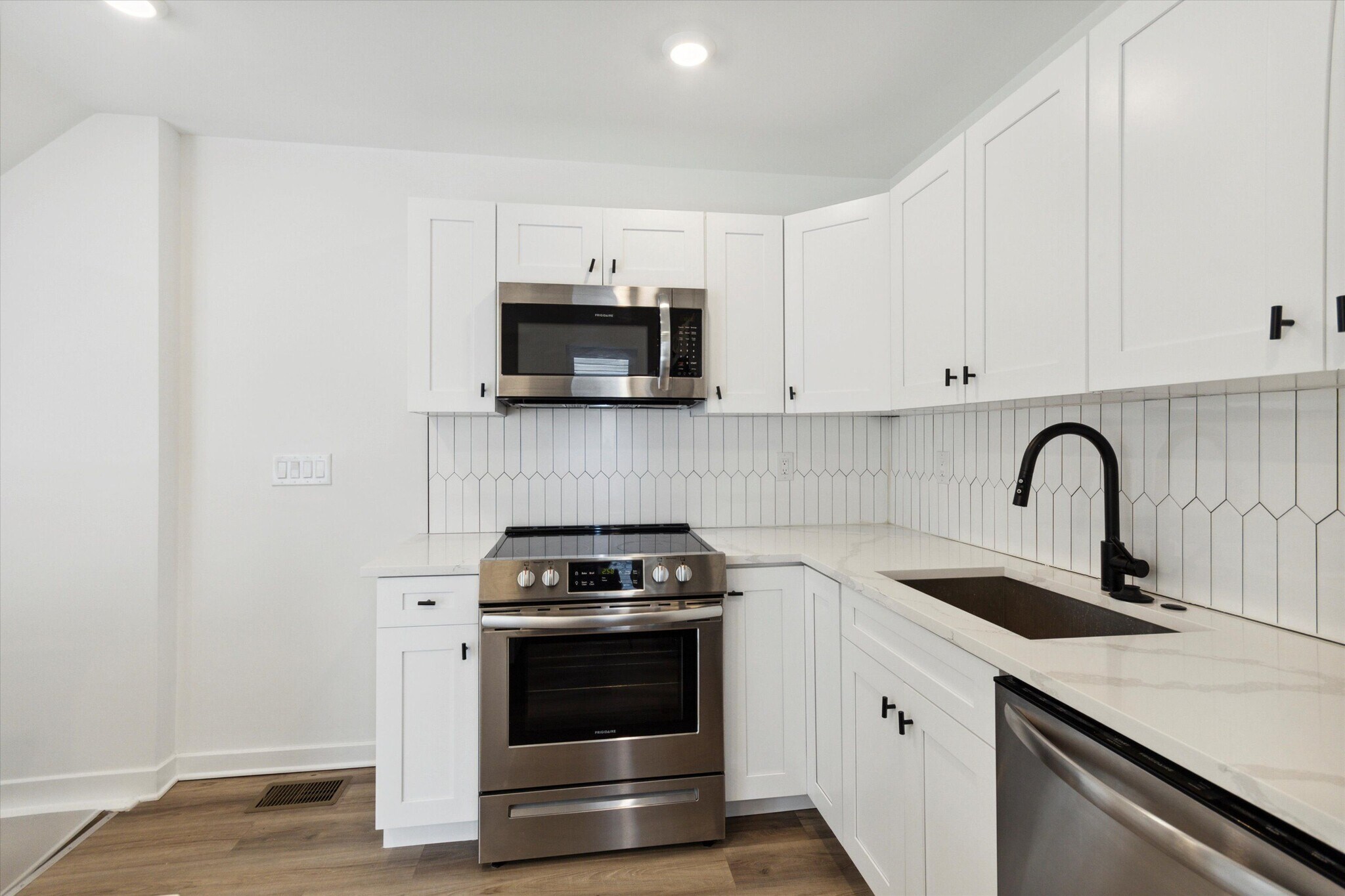 Building Photo - 1514 Master St